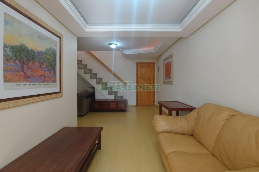 Apto Mobiliado com 193m², 3 dormitórios, 4 vagas, no bairro Pio X em Caxias do Sul para Comprar