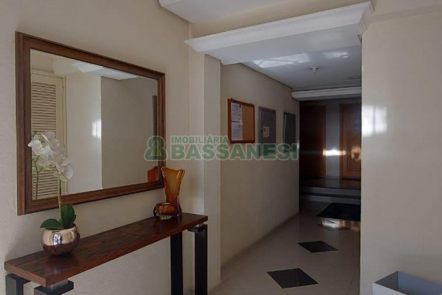 Apto Mobiliado com 193m², 3 dormitórios, 4 vagas, no bairro Pio X em Caxias do Sul para Comprar