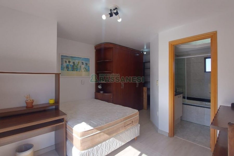 Apto Mobiliado com 193m², 3 dormitórios, 4 vagas, no bairro Pio X em Caxias do Sul para Comprar