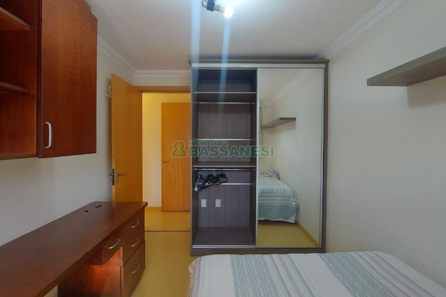 Apto Mobiliado com 193m², 3 dormitórios, 4 vagas, no bairro Pio X em Caxias do Sul para Comprar