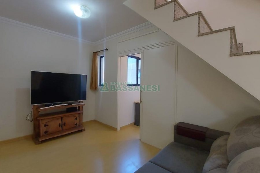 Apto Mobiliado com 193m², 3 dormitórios, 4 vagas, no bairro Pio X em Caxias do Sul para Comprar