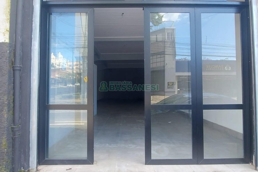 Loja com 114m², no bairro Lourdes em Caxias do Sul para Alugar