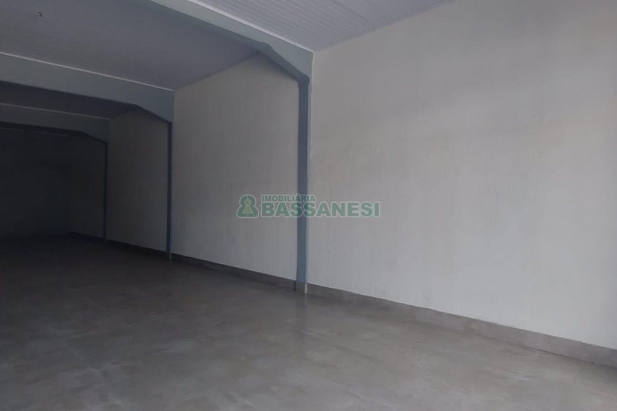 Loja com 114m², no bairro Lourdes em Caxias do Sul para Alugar