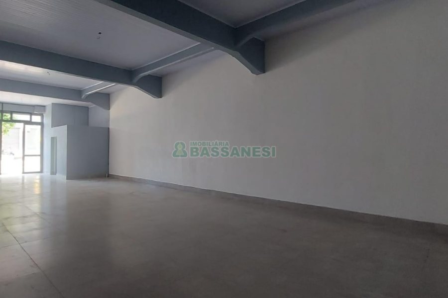 Loja com 114m², no bairro Lourdes em Caxias do Sul para Alugar