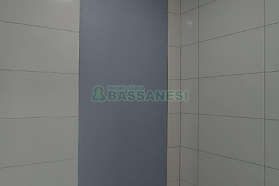 Loja com 114m², no bairro Lourdes em Caxias do Sul para Alugar