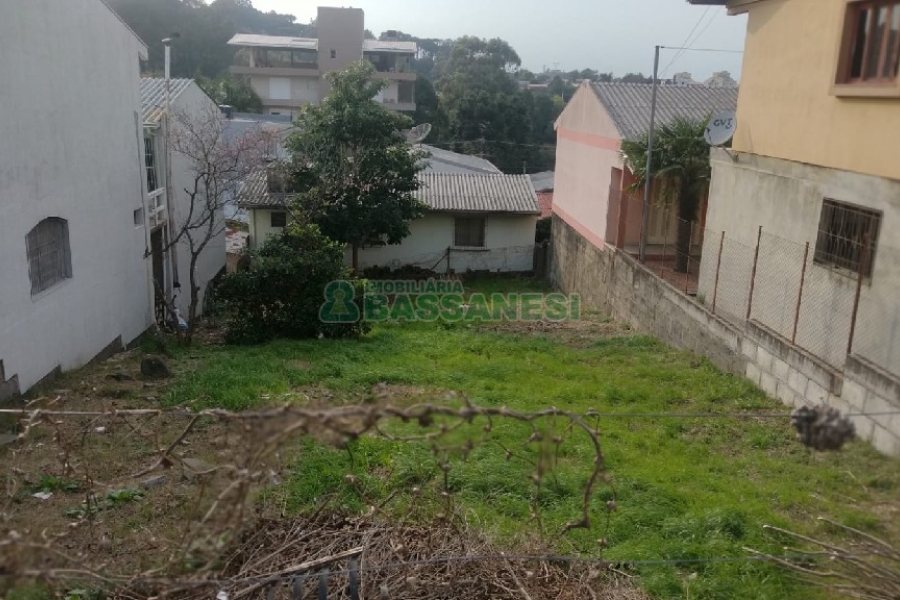 Terreno, no bairro Diamantino em Caxias do Sul para Comprar