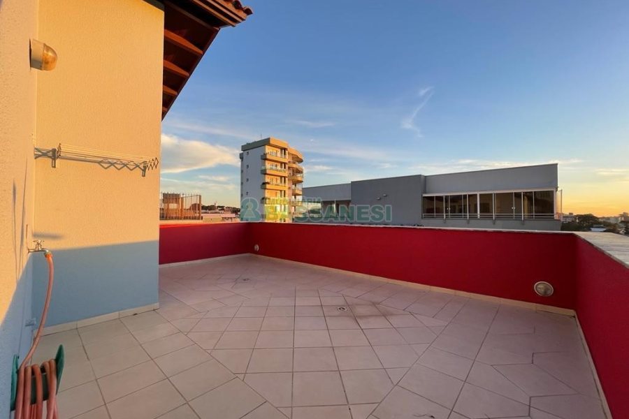 Apartamento com 210m², 3 dormitórios, 1 vaga, no bairro Sagrada Família em Caxias do Sul para Comprar