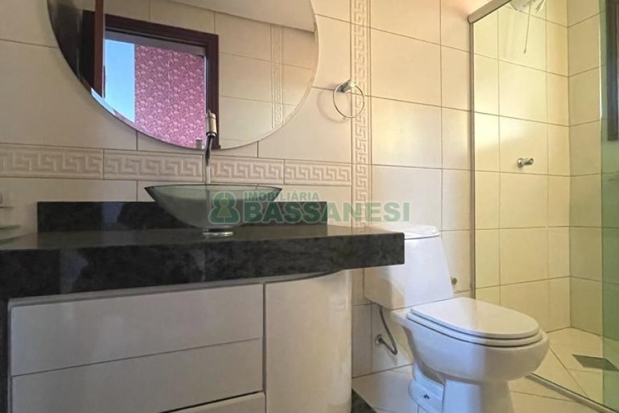 Apartamento com 210m², 3 dormitórios, 1 vaga, no bairro Sagrada Família em Caxias do Sul para Comprar