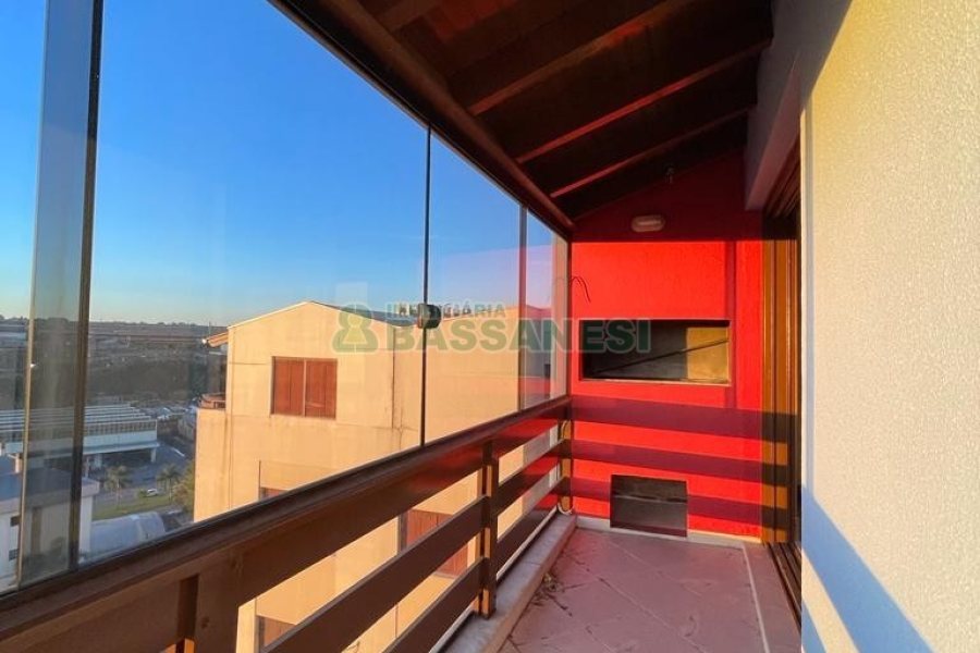 Apartamento com 210m², 3 dormitórios, 1 vaga, no bairro Sagrada Família em Caxias do Sul para Comprar