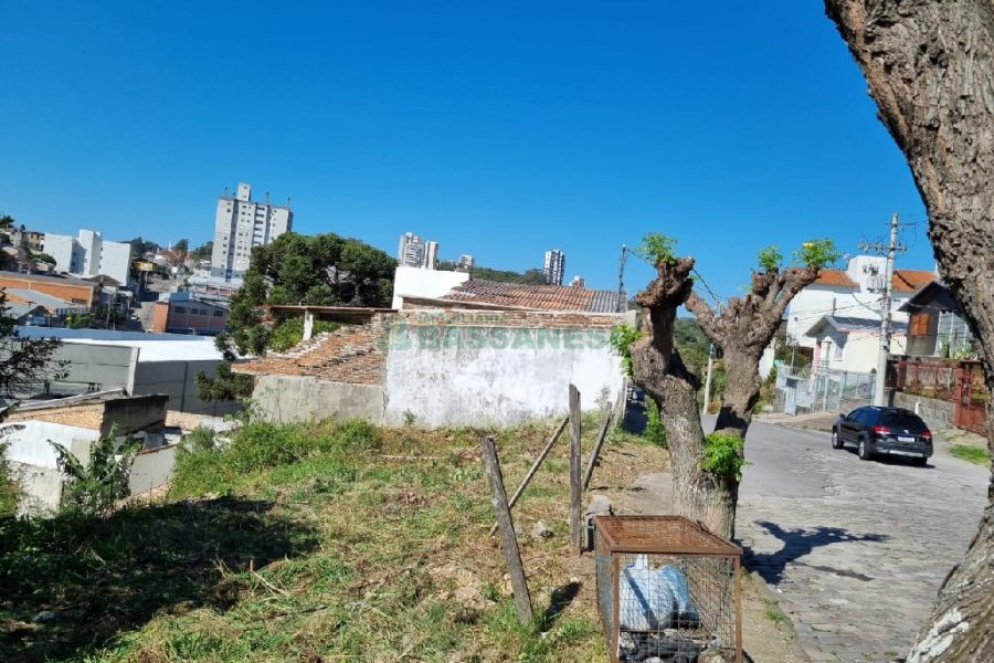 Terreno, no bairro Salgado Filho em Caxias do Sul para Comprar