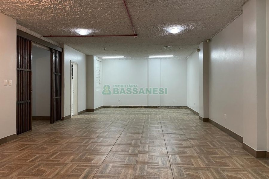Loja com 160m², no bairro Centro em Caxias do Sul para Alugar