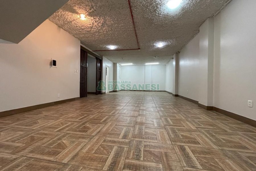 Loja com 160m², no bairro Centro em Caxias do Sul para Alugar