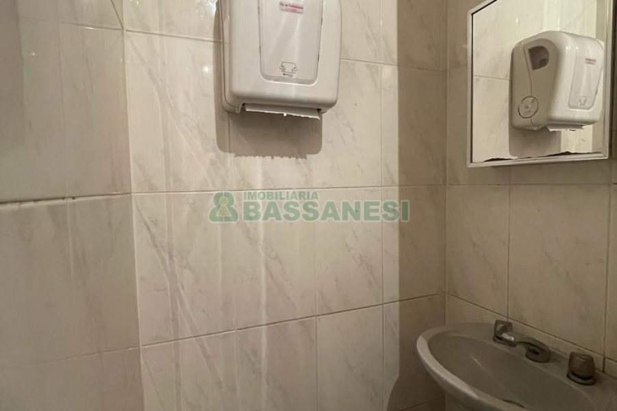 Loja com 105m², no bairro Sagrada Família em Caxias do Sul para Alugar