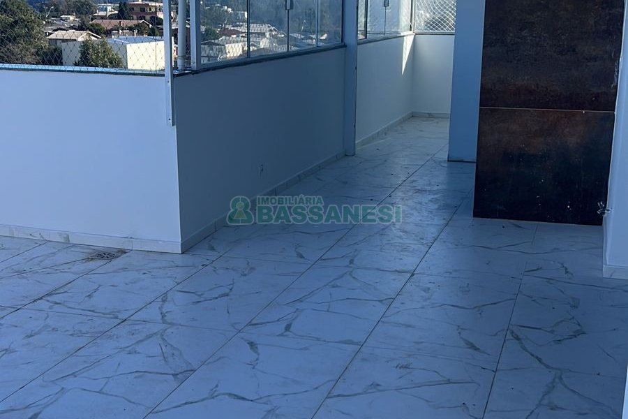 Apto/Cobertura com 216m², 3 dormitórios, 2 vagas, no bairro Desvio Rizzo em Caxias do Sul para Comprar