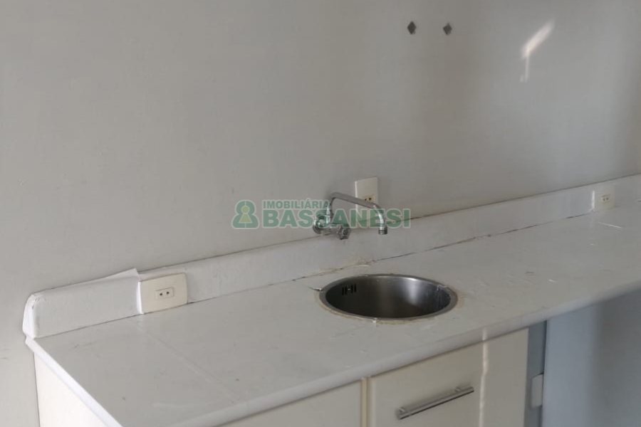 Sala com 48m², no bairro Centro em Caxias do Sul para Comprar
