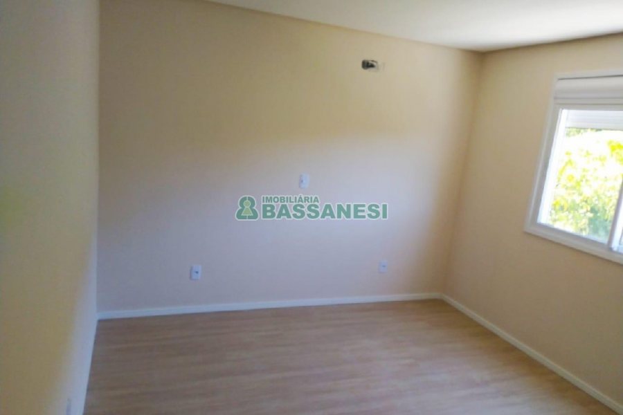 Apartamento com 60m², 2 dormitórios, 1 vaga, no bairro Salgado Filho em Caxias do Sul para Alugar