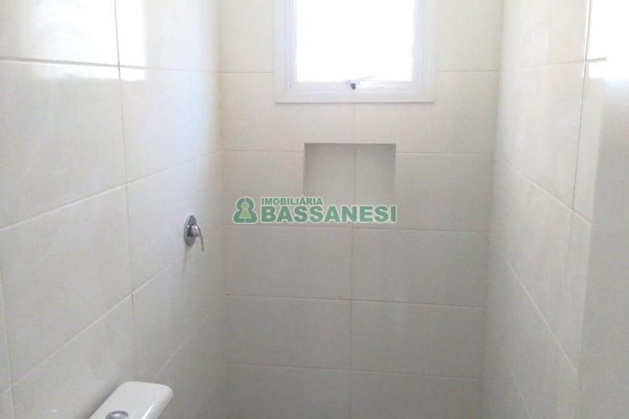 Apartamento com 60m², 2 dormitórios, 1 vaga, no bairro Salgado Filho em Caxias do Sul para Alugar