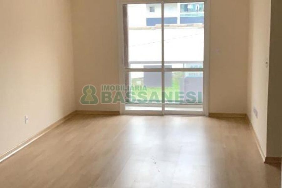 Apartamento com 60m², 2 dormitórios, 1 vaga, no bairro Salgado Filho em Caxias do Sul para Alugar