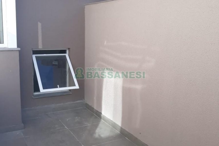 Apartamento com 60m², 2 dormitórios, 1 vaga, no bairro Salgado Filho em Caxias do Sul para Alugar