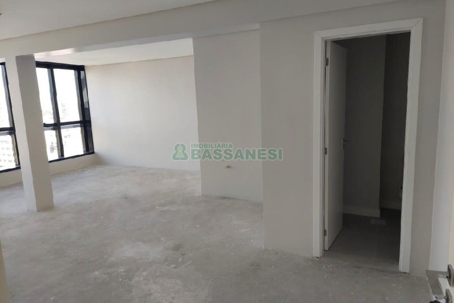 Sala com 51m², 1 vaga, no bairro Centro em Caxias do Sul para Comprar