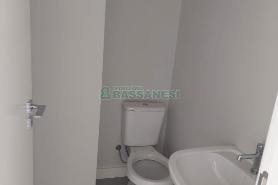 Sala com 51m², 1 vaga, no bairro Centro em Caxias do Sul para Comprar