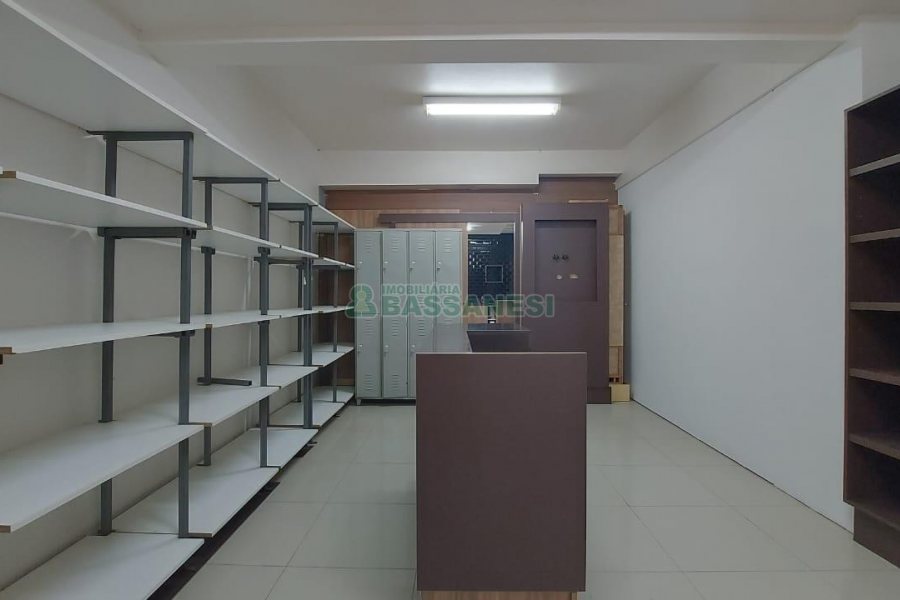 Loja com 60m², no bairro Rio Branco em Caxias do Sul para Alugar