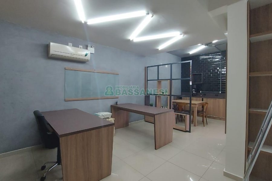 Loja com 60m², no bairro Rio Branco em Caxias do Sul para Alugar