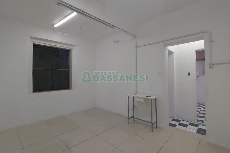 Loja com 170m², no bairro Centro em Caxias do Sul para Alugar