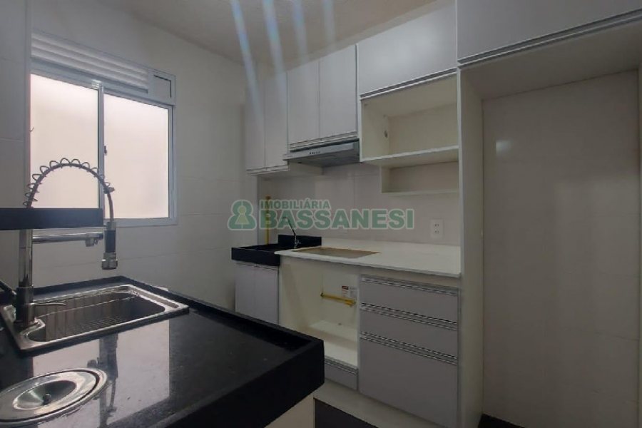 Apartamento com 40m², 2 dormitórios, no bairro Panazzolo em Caxias do Sul para Alugar