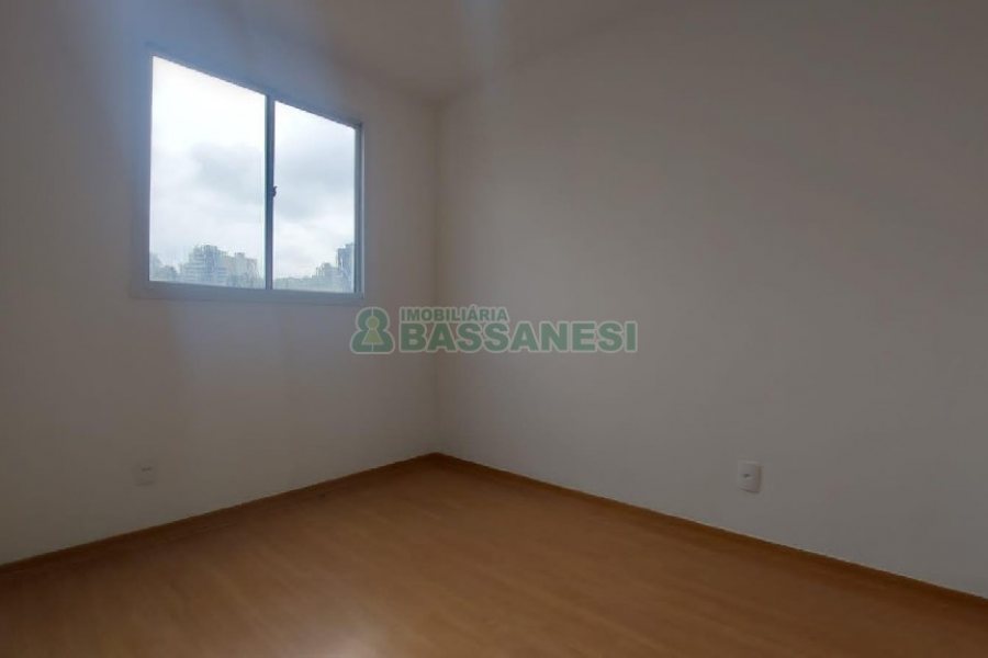 Apartamento com 40m², 2 dormitórios, no bairro Panazzolo em Caxias do Sul para Alugar