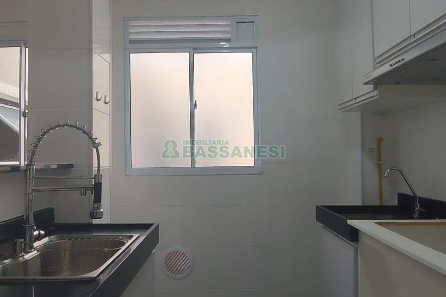 Apartamento com 40m², 2 dormitórios, no bairro Panazzolo em Caxias do Sul para Alugar