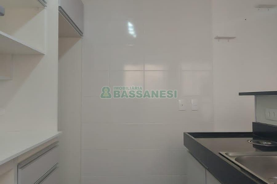 Apartamento com 40m², 2 dormitórios, no bairro Panazzolo em Caxias do Sul para Alugar