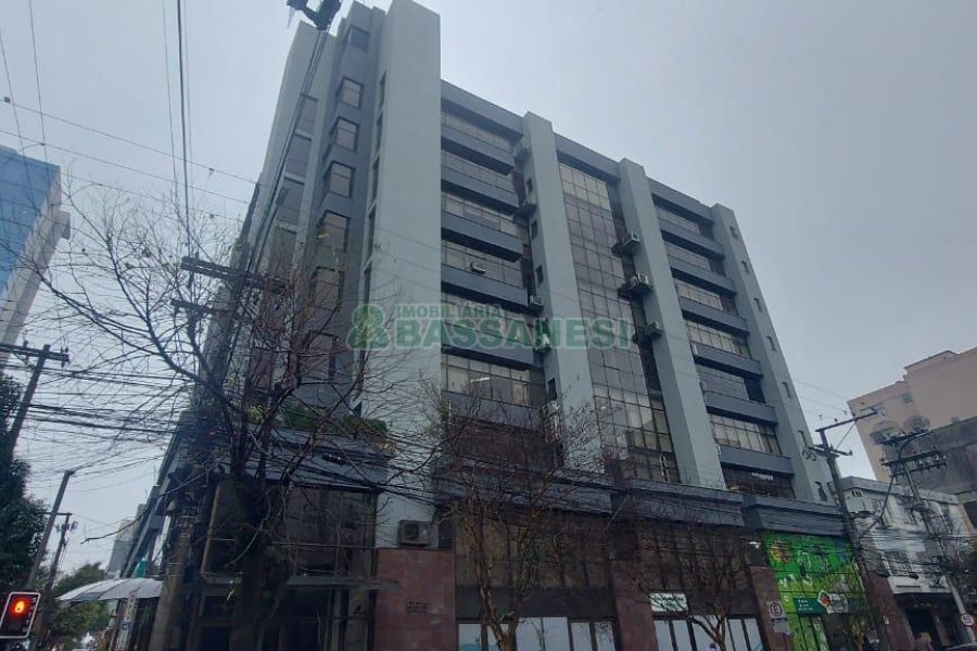 Sala com 64m², 1 vaga, no bairro Centro em Caxias do Sul para Alugar ou Comprar