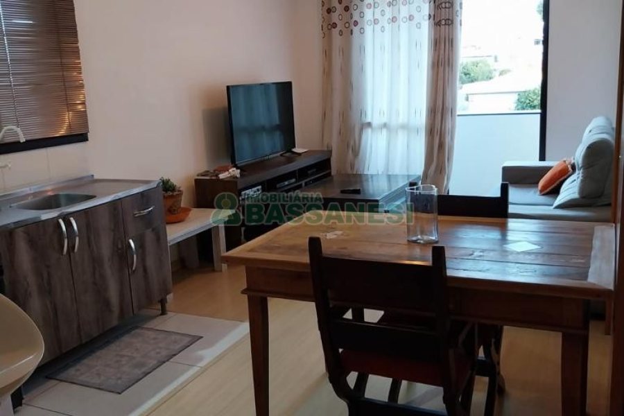 Apartamento com 66m², 2 dormitórios, 1 vaga, no bairro Pio X em Caxias do Sul para Comprar