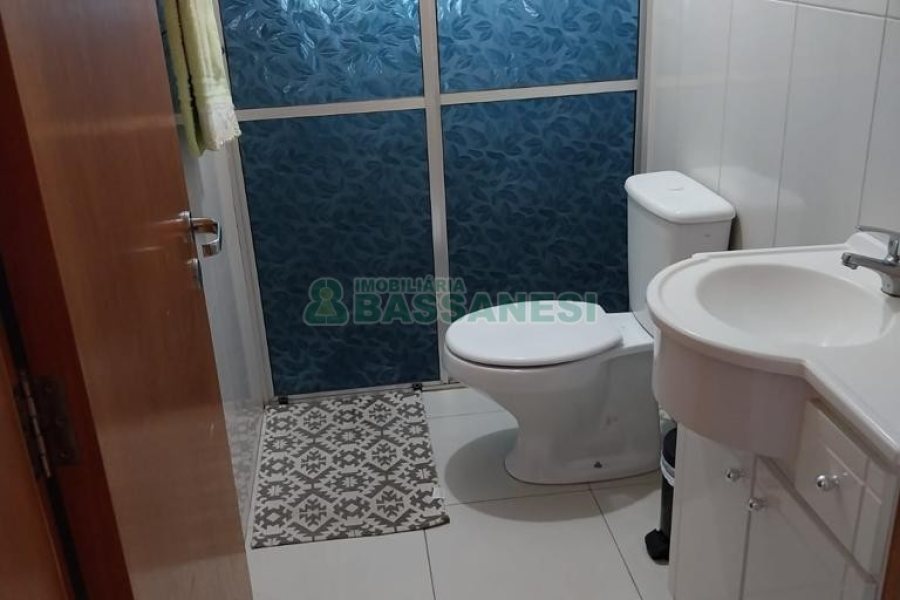 Apartamento com 66m², 2 dormitórios, 1 vaga, no bairro Pio X em Caxias do Sul para Comprar