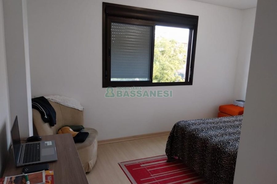 Apartamento com 66m², 2 dormitórios, 1 vaga, no bairro Pio X em Caxias do Sul para Comprar