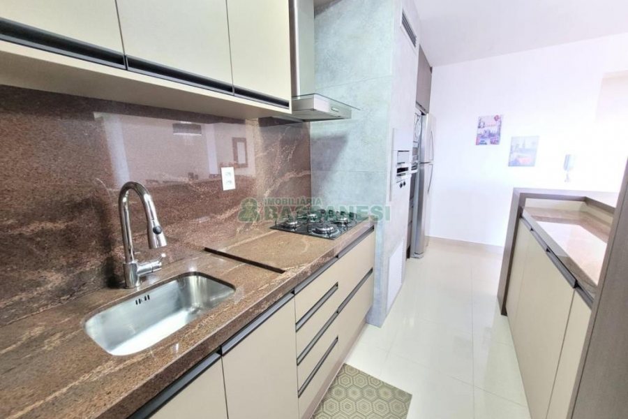 Apto Mobiliado com 70m², 2 dormitórios, 2 vagas, no bairro Madureira em Caxias do Sul para Alugar