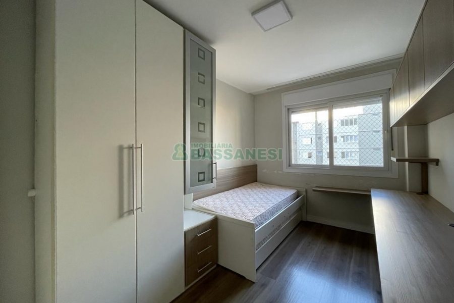 Apto Mobiliado com 115m², 3 dormitórios, 2 vagas, no bairro Centro em Caxias do Sul para Alugar