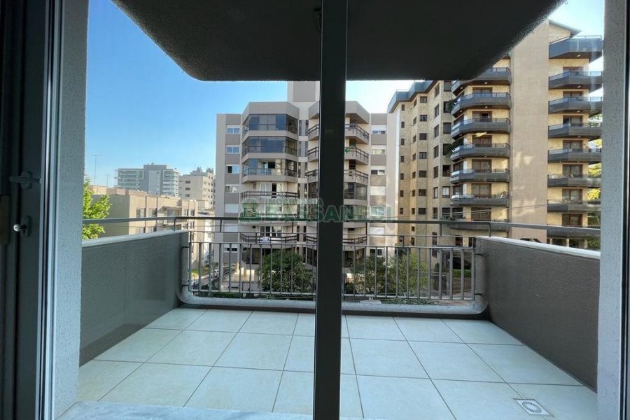 Apto Mobiliado com 115m², 3 dormitórios, 2 vagas, no bairro Centro em Caxias do Sul para Alugar