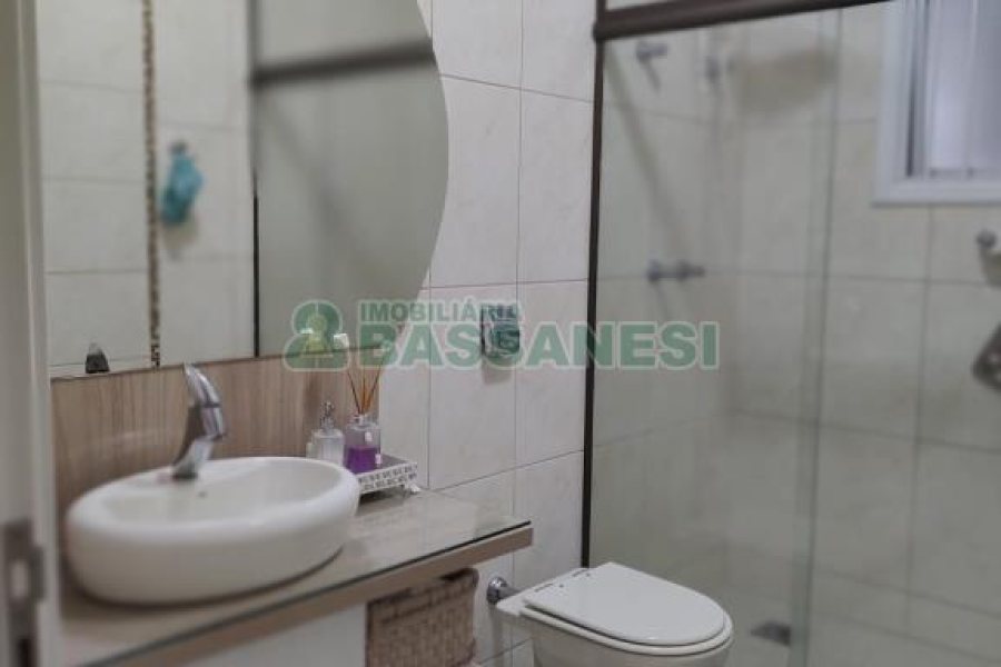 Chácara com 167m², no bairro Ana Rech em Caxias do Sul para Comprar