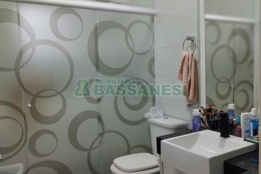 Chácara com 167m², no bairro Ana Rech em Caxias do Sul para Comprar