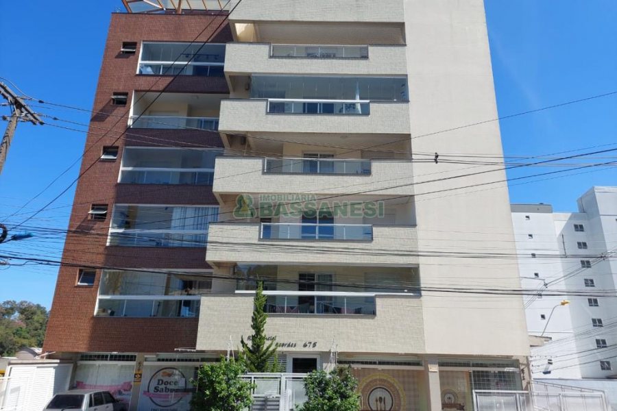 Apartamento, 3 dormitórios, 2 vagas, no bairro Rio Branco em Caxias do Sul para Comprar