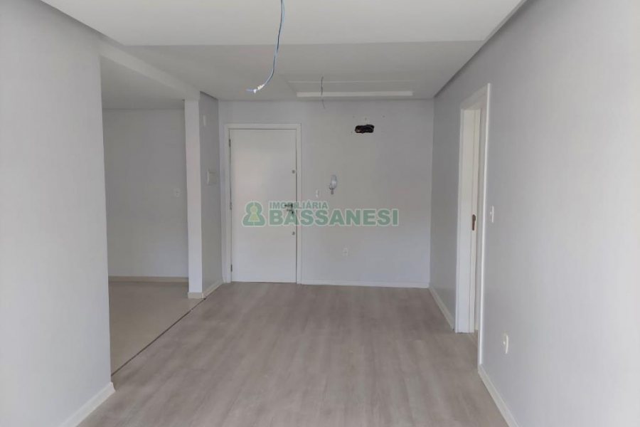Apartamento, 3 dormitórios, 2 vagas, no bairro Rio Branco em Caxias do Sul para Comprar