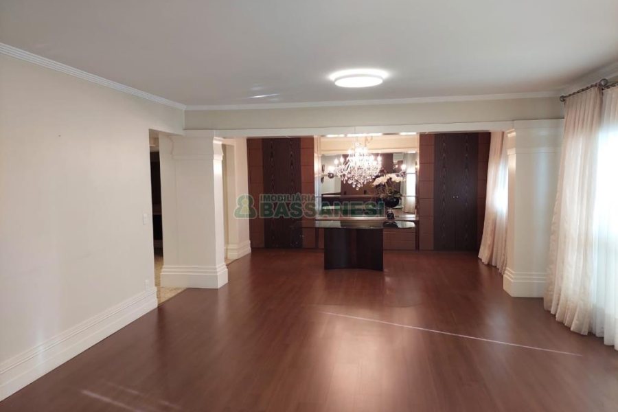 Apartamento com 163m², no bairro Cristo Redentor em Caxias do Sul para Comprar