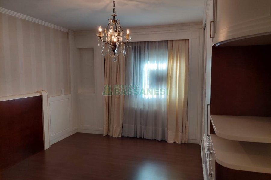 Apartamento com 163m², no bairro Cristo Redentor em Caxias do Sul para Comprar