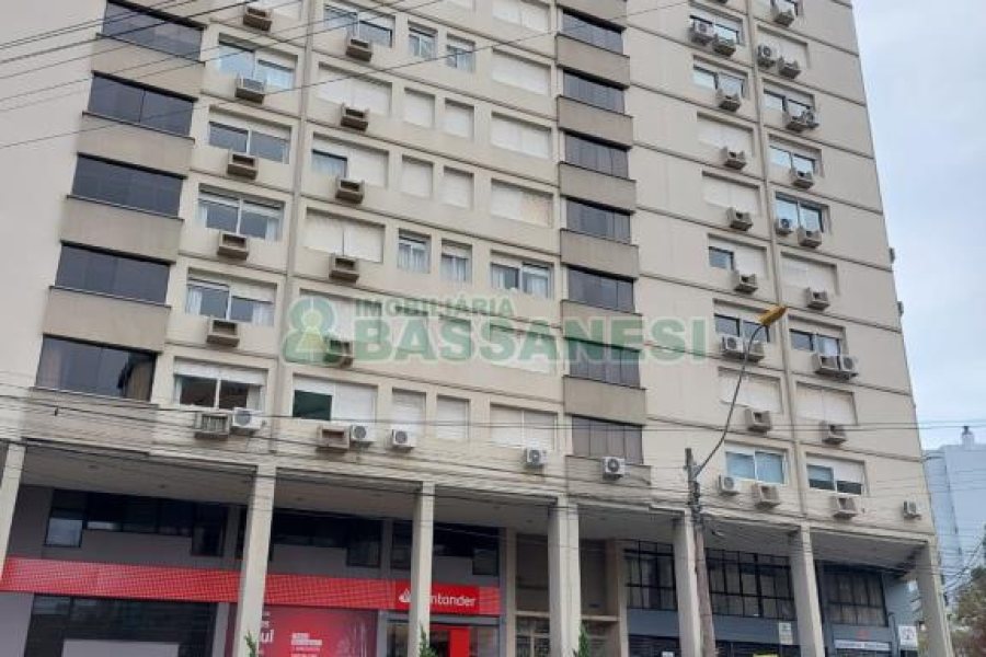 Loja com 643m², no bairro São Pelegrino em Caxias do Sul para Comprar