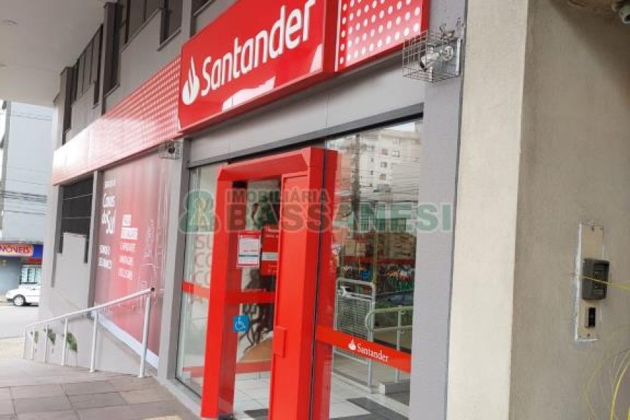 Loja com 643m², no bairro São Pelegrino em Caxias do Sul para Comprar