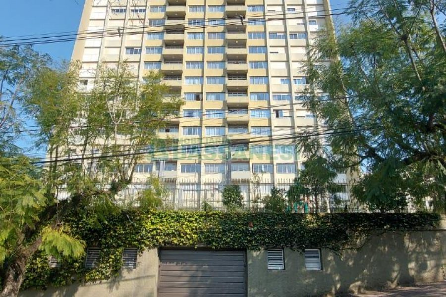 Apartamento com 236m², 4 dormitórios, 1 vaga, no bairro Exposição em Caxias do Sul para Comprar