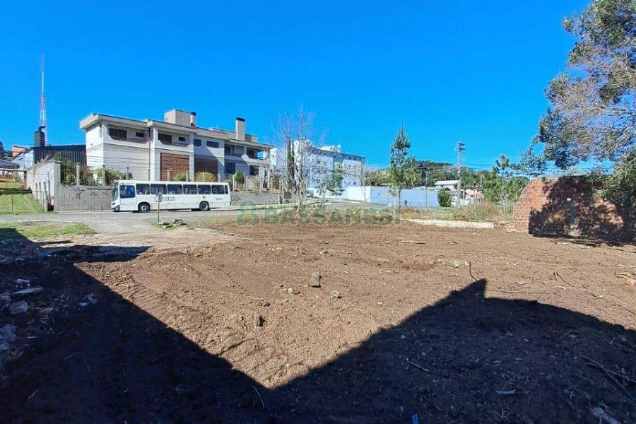 Terreno, no bairro Nossa Senhora do Rosário em Caxias do Sul para Comprar