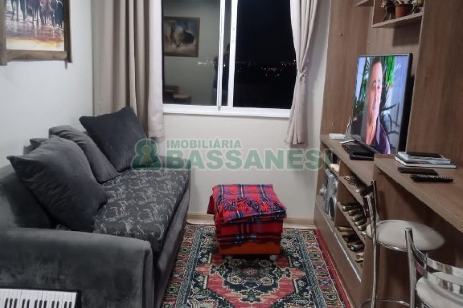 Apartamento com 47m², 2 dormitórios, 1 vaga, no bairro Morada dos Alpes em Caxias do Sul para Comprar